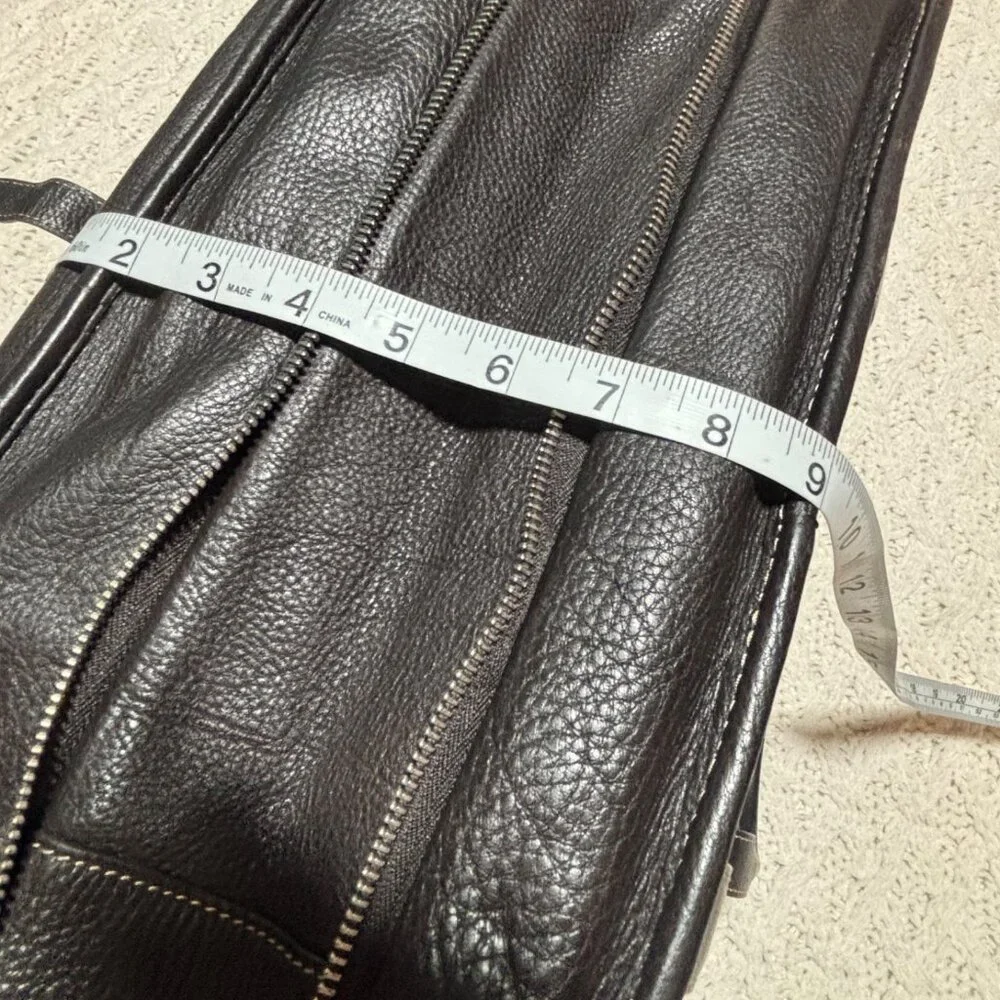 Levenger Fine Leather Briefcase Brown Pebbled Leather Solid Laptop Bag Messenger